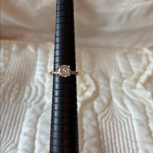 Pretty Bird Gold Ring with Clear Gemstone Adjustable